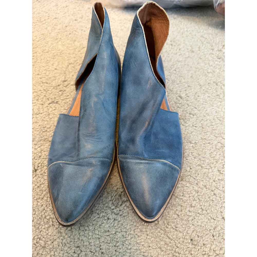 Free People Royale Blue Leather Pointed Toe Cut Out Flat Shoes Size 40